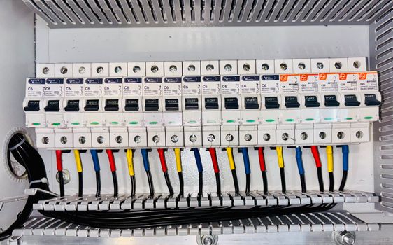 Elektroinstalační materiál